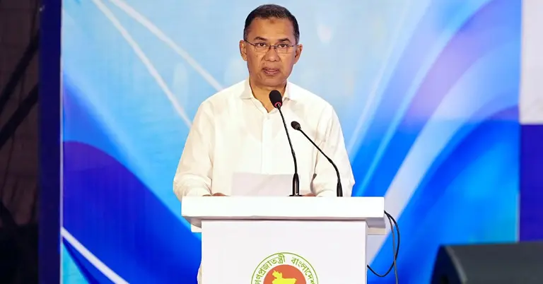 কথা বলছেন প্রধানমন্ত্রী